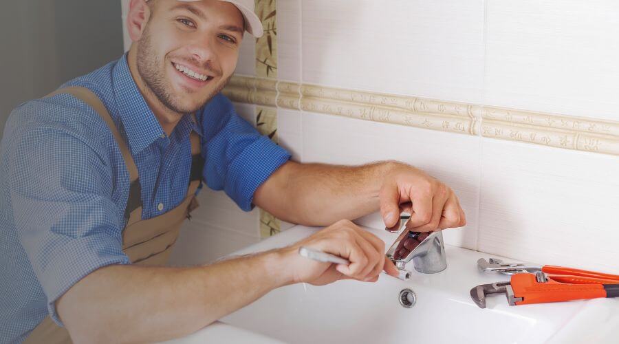 Expert burst pipe repair services in Michigan City, IN